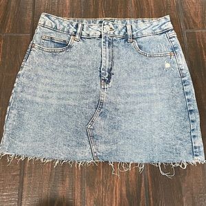 Wild Fable Denim mini skirt women’s size 12